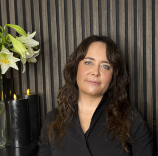 Yvonne Adolfsen, kosmetisk sykepleier ved Eden hud og laserklinikk
